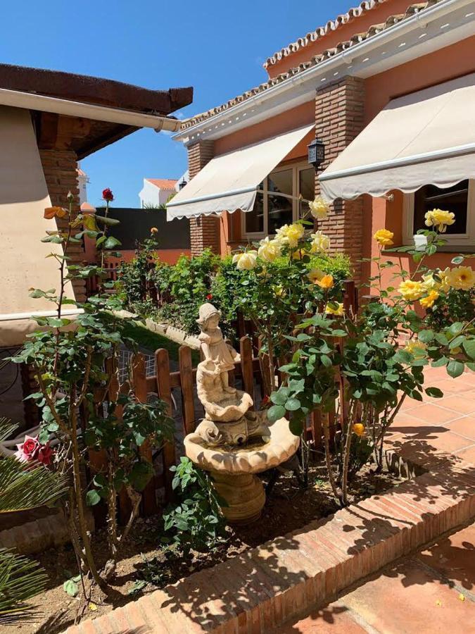 Chalet Con Piscina A 50 M De La Playa . Marbella Buitenkant foto